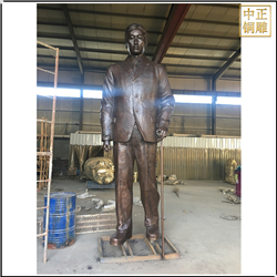 3.8米熊希齡人物銅雕塑安裝完成